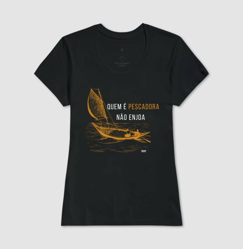 Camiseta QUEM É PESCADOR NÃO ENJOA