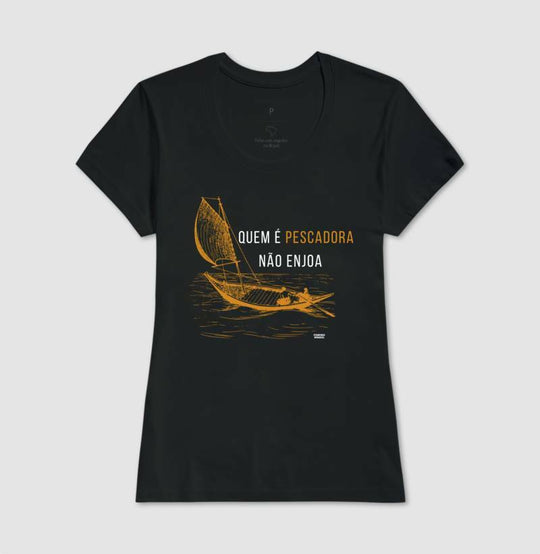 Camiseta QUEM É PESCADOR NÃO ENJOA
